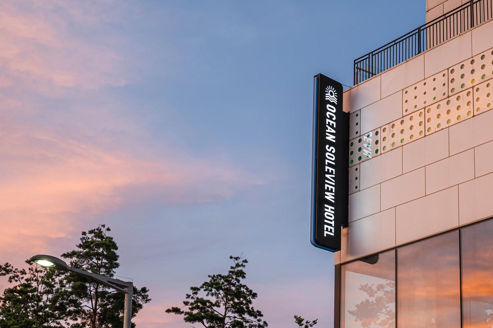 Ocean Soleview Hotel Incheon Bagian luar foto