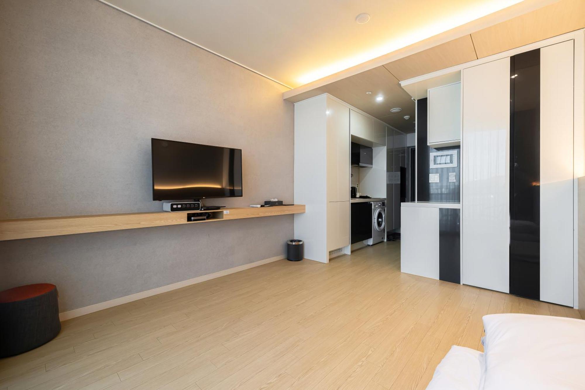 Ocean Soleview Hotel Incheon Bagian luar foto