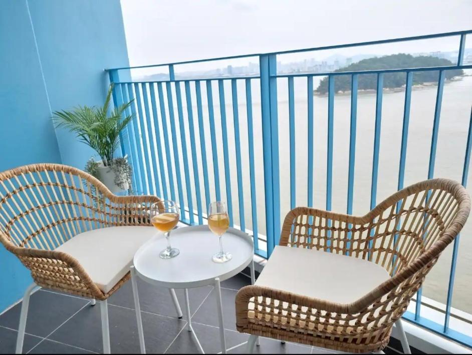 Ocean Soleview Hotel Incheon Bagian luar foto